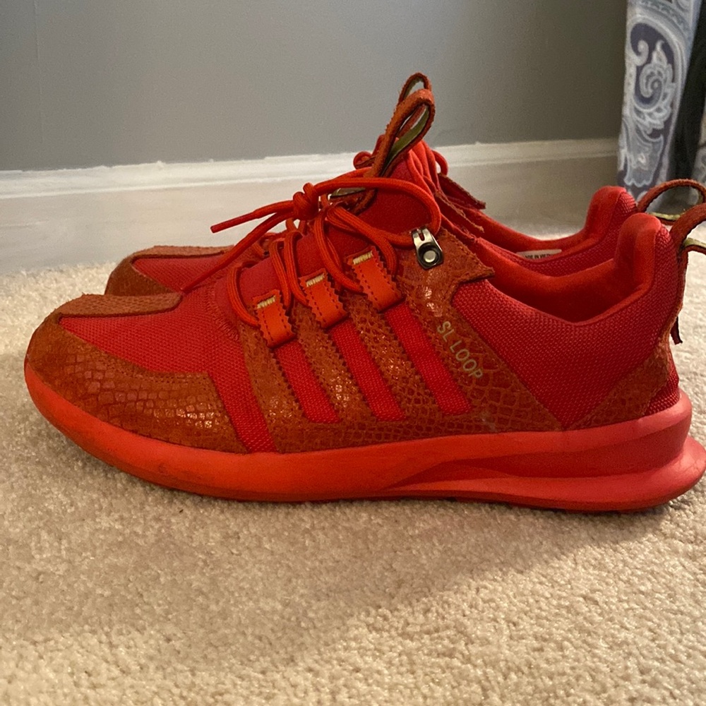 Adidas SL Loop